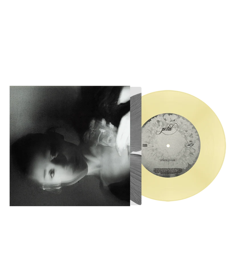 Pochette de petal pepper yellow 7” (UK) par Ariana Grande