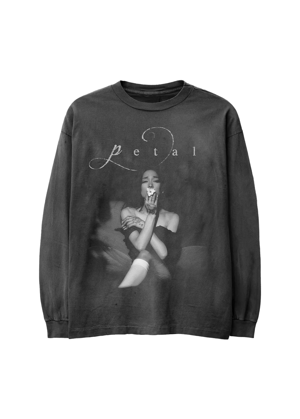 Ariana Grande - petal script longsleeve